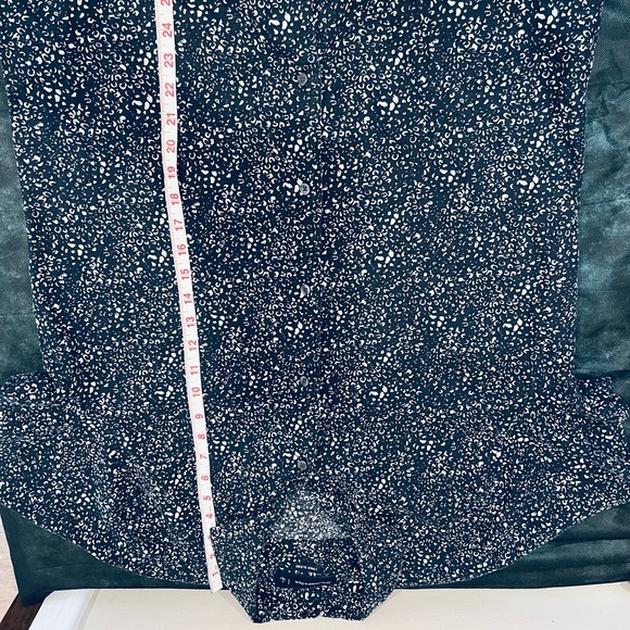 🔥Abercrombie & Fitch Men's Black and White Patterned Shirt🔥 - Picture 6 of 7